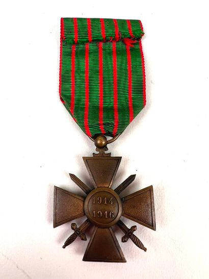 France, 1ère et 2ème GM.
Ensemble de 9 croix...