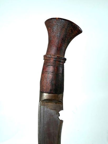 Inde, XXe.
Poignard traditionnel « Kukri...