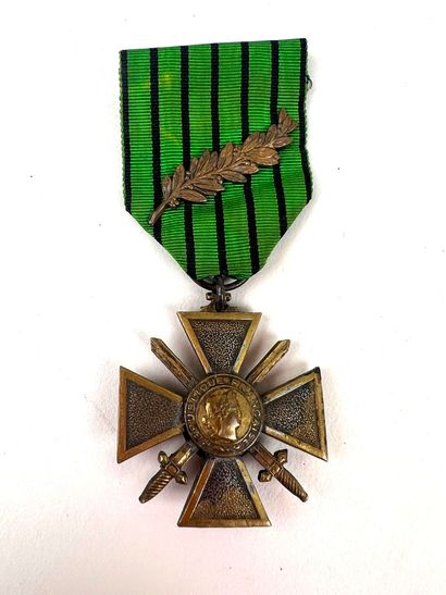 France, 1ère et 2ème GM.
Ensemble de 9 croix...