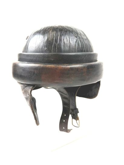 Italie, 2ème GM et après.
Casque de tankiste...