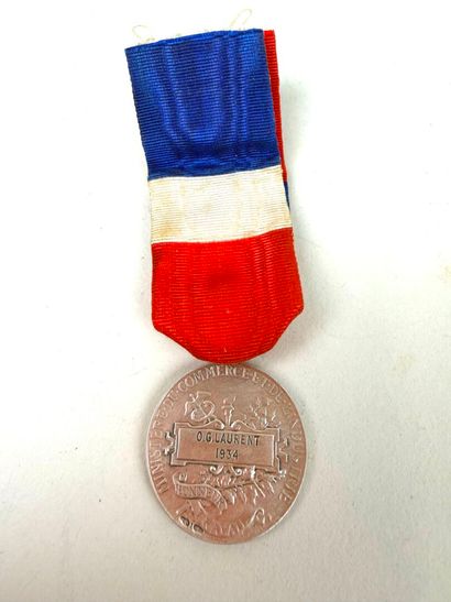 France, IIIe République (1870-1940).
Ensemble...