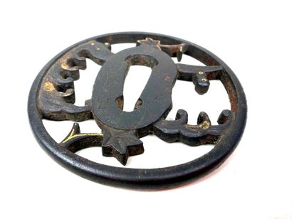 Japon, période Edo (1603 - 1868).
Tsuba circulaire...