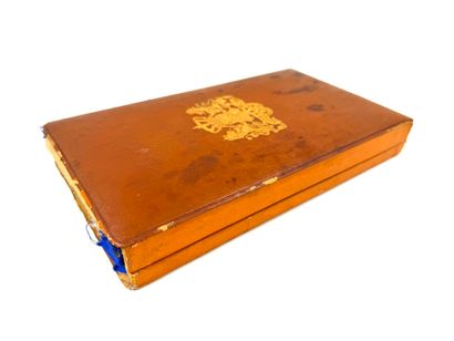 France, IIIe République (1870-1940).
Ensemble...