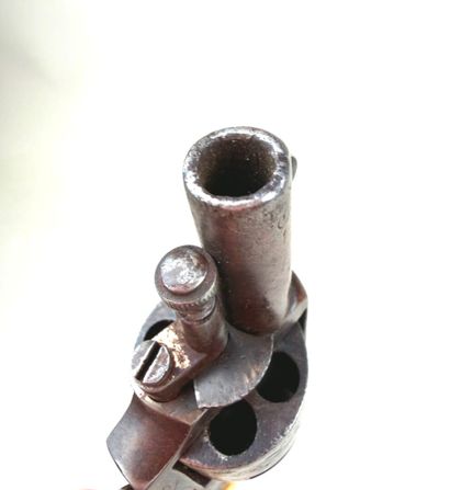 Belgique, fin XIXème.
Petit revolver de poche...