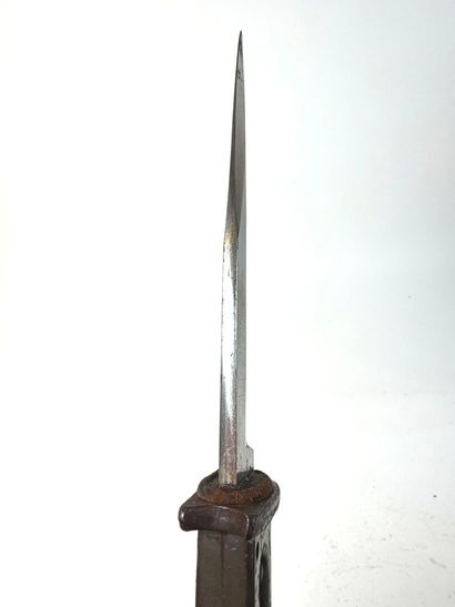 Allemagne, 1ère GM.
Rare poignard-baïonnette...