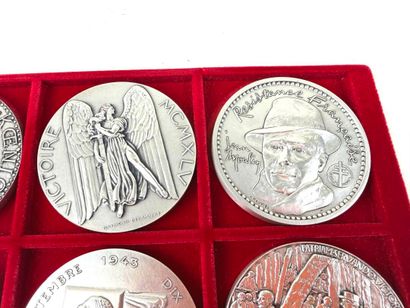 France, XXème.
Collection de 24 médailles...