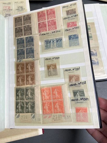 France Classique + SM: Set of classic stamps...
