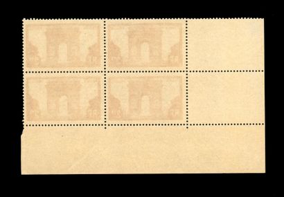 2Fr. Brun. Arc de Triomphe. Block of 4. Corner...