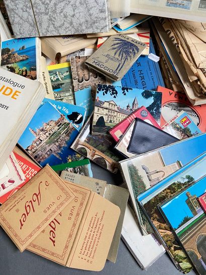 Bulk: Small bulk of French and World stamps...
