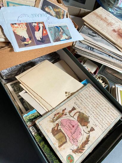 Postcards - Bulk: Bulk of mostly SM and Modern...