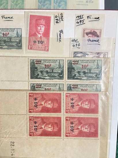 France Classique + SM: Set of classic stamps...