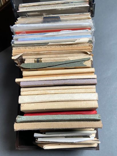 Postcards: Set of mostly old postcards including...