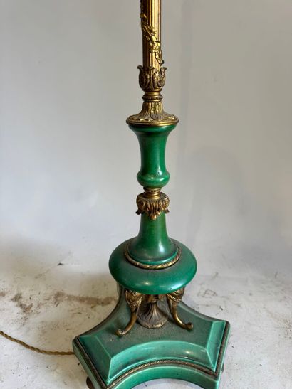 Tripod floor lamp in bronze and green-glazed...