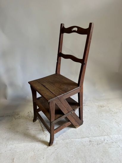 Chair forming a library stool in molded wood...