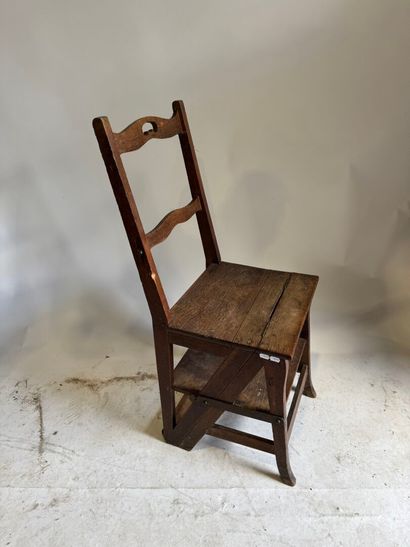 Chair forming a library stool in molded wood...