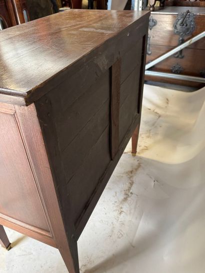 Small molded wood chest of drawers opening...