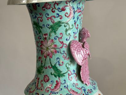 CHINA, 20th century.
Large polychrome porcelain...