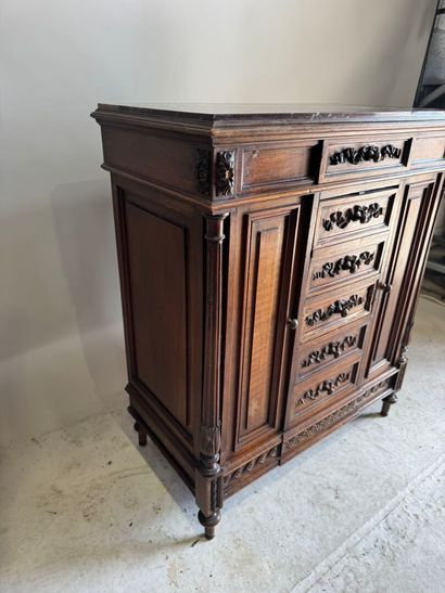 Small molded and carved mahogany 