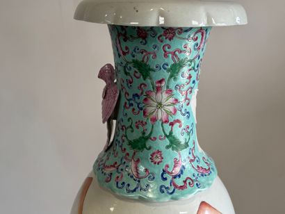 CHINA, 20th century.
Large polychrome porcelain...