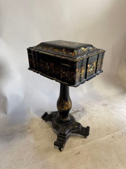 Moulded and blackened wood working table...