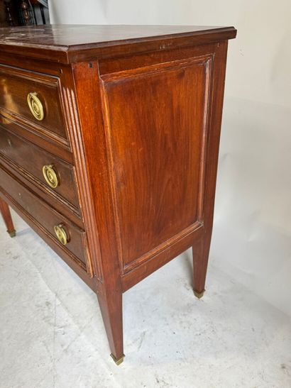 Small molded wood chest of drawers opening...