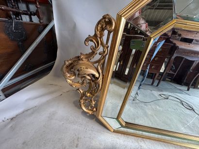 Large beveled octagonal mirror with glazing...