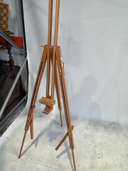 Wooden folding easel.