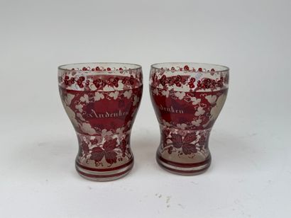 BOHEME, XXe.
Paire de verres en cristal à...