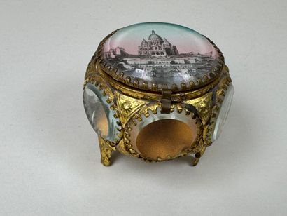 Petit coffret à bijoux en verre facetté et...