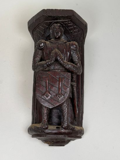 École, XIXe.
Chevalier au blason aux clés.
Sellette...