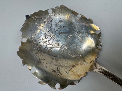 Saupoudreuse in silver 950/1000, Minerve...