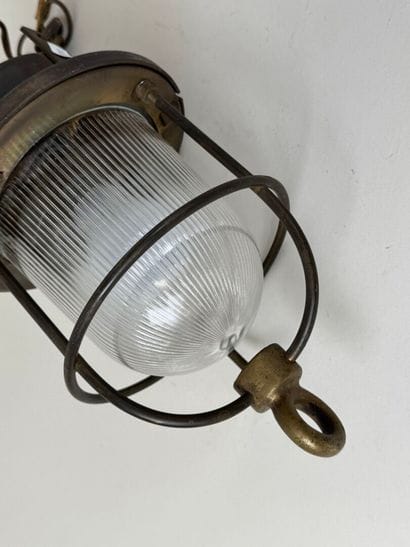 +
Lampe de coursive de bateau en bronze et...