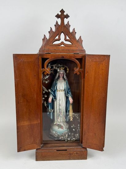 Vitrine à offrandes en bois teinté ouvrant...
