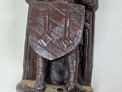 École, XIXe.
Chevalier au blason aux clés.
Sellette...