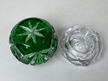 BACCARAT.
Saleron en cristal taillé.
Estampillé.
D....