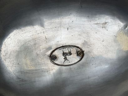 Grande cloche de service en métal.
22 x 45...