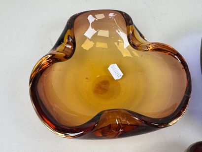 MURANO, XXe.
Trois coupes vide-poches en...