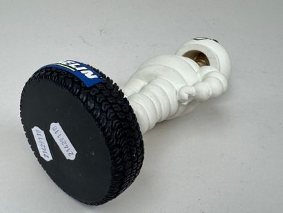 MICHELIN.
Sujet publicitaire en résine polychrome,...