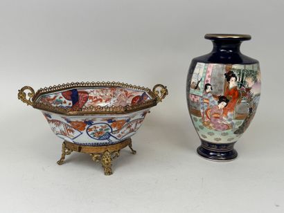 ASIE, XXe.
Coupe octogonale en porcelaine...