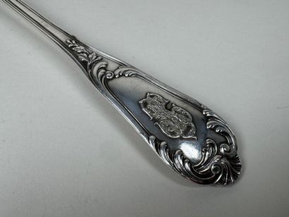 950/1000 silver ladle, foliate pattern, the...