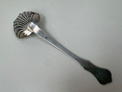 Minerve hallmarked 950/1000 silver sprinkler...