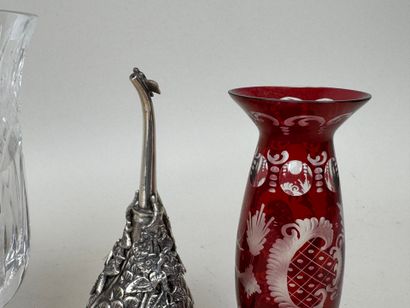Lot comprenant :
- SEVRES.
vase sur pied...