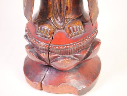 CHINE, XXe.
Sujet en bois sculpté laqué figurant...
