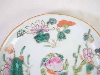 CHINE, XXe.
Deux soucoupes en porcelaine...