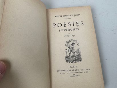 Portefeuille en cuir dépliant sur une miniature...