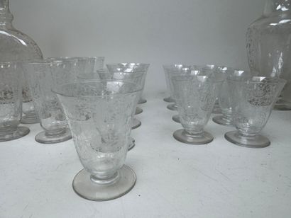 BACCARAT.
Modèle Michel Ange.
Partie de service...