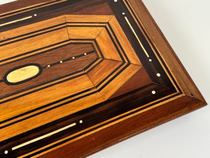 Plateau rectangulaire en bois de différentes...