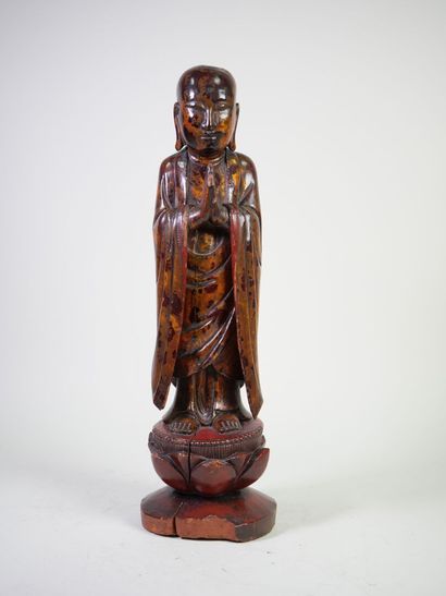 CHINE, XXe.
Sujet en bois sculpté laqué figurant...