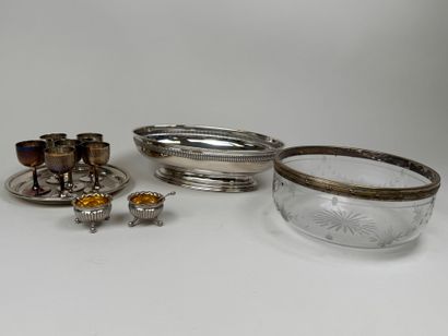 Lot en métal argenté et verre comprenant...