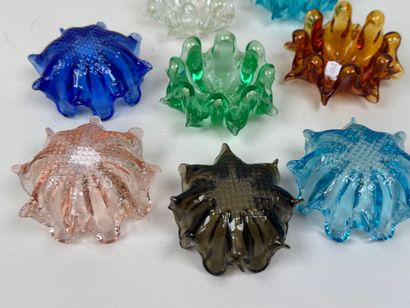 MURANO, XXe.
Huit coupes en verre soufflé...